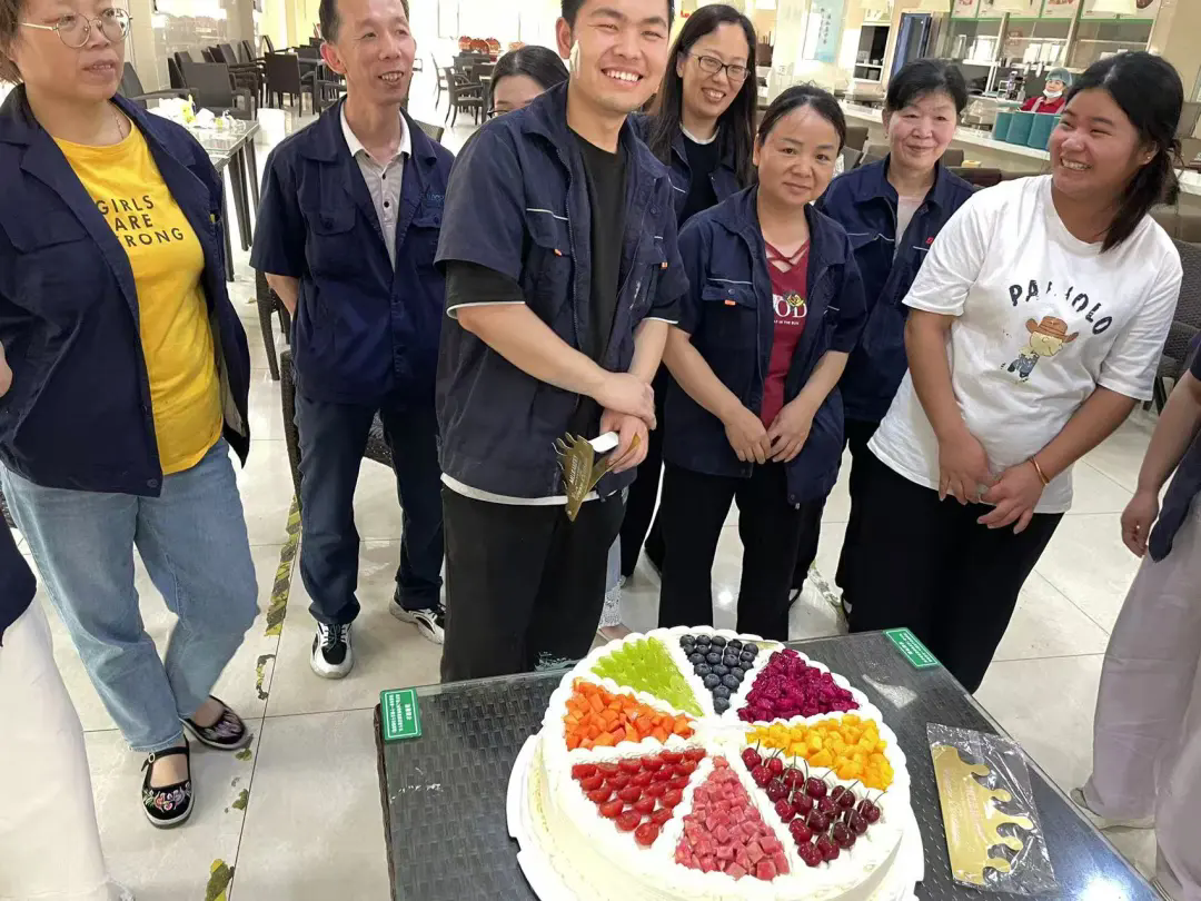 麥點(diǎn)彩印 5 月員工生日會 | 粽情端午，“香” 遇美好時光